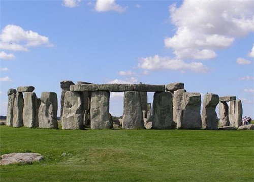 巨石阵之谜：巨石阵是真的吗	，是干什么用的又是谁建造的？