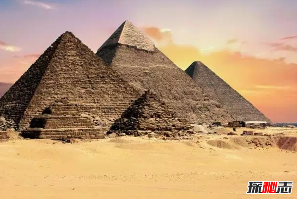 古埃及十大建筑成就	，胡夫金字塔建造共花20年(附图片)